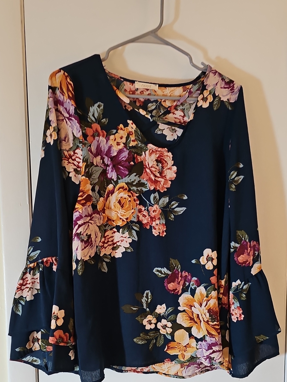 ODDY Navy Floral Long-Sleeve Ruffle-Hem Top